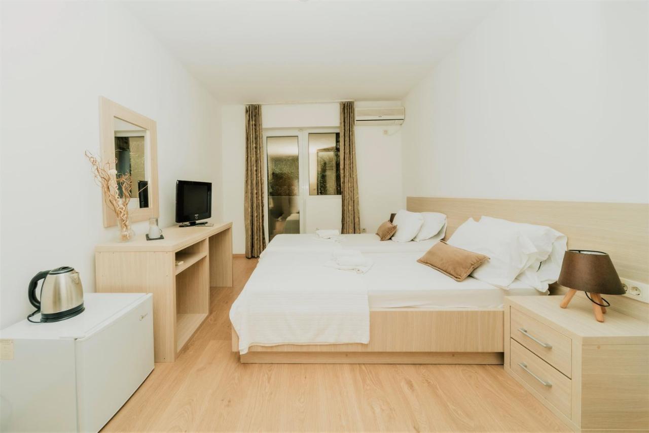 Guesthouse Radjen Sveti Stefan Exterior photo